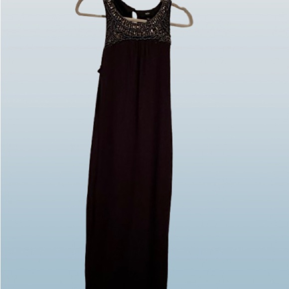 Elegant Black Sleeveless Dress